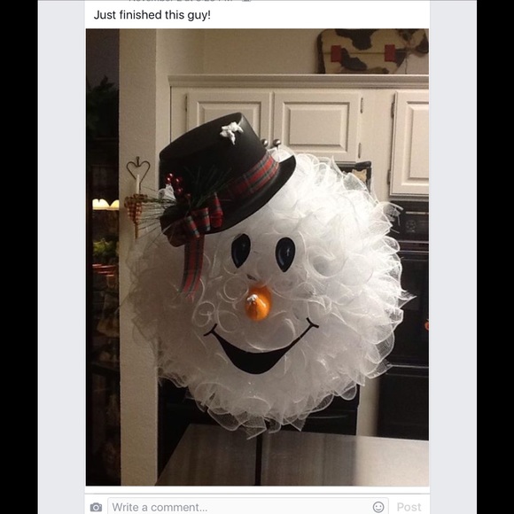 Profile Picture of Debra Savely (@dsavely) on Poshmark