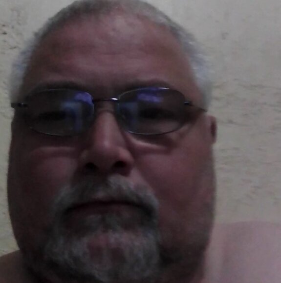 Profile Picture of Matthew Hazlewood (@matthewhazlewoo) on Poshmark