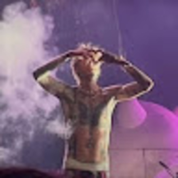 Profile Picture of Michaela Kreger (@michaelakreger6) on Poshmark