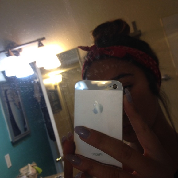 Profile Picture of Tori Morales (@torimorales1) on Poshmark