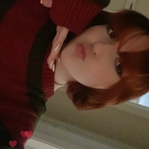 Profile Picture of Chloe Franklin (@chloefrankinyt) on Poshmark