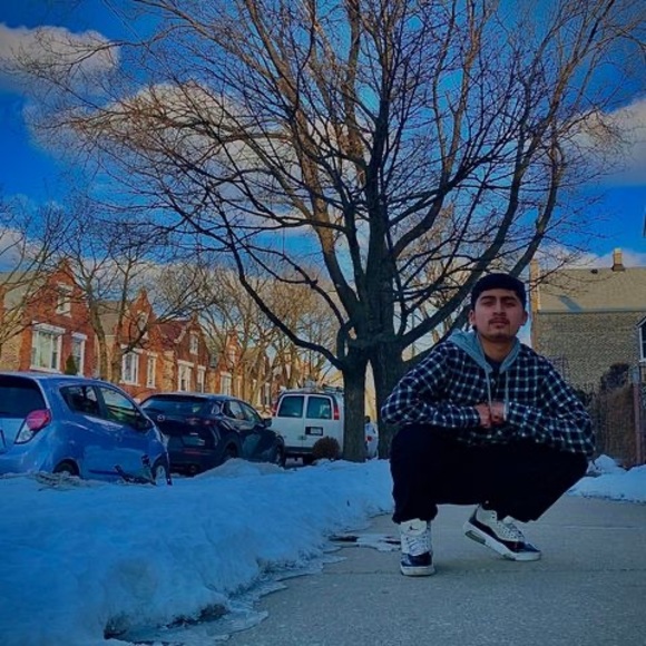 Profile Picture of Daniel Olea (@dannyolea474) on Poshmark