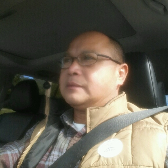 Profile Picture of Danilo Flores (@danilo_flores) on Poshmark