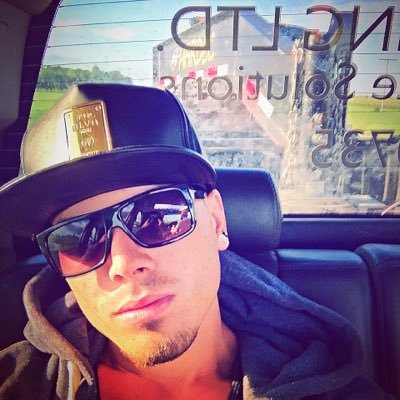 Profile Picture of Taylor (@Taylor1994Mello) on Twitter