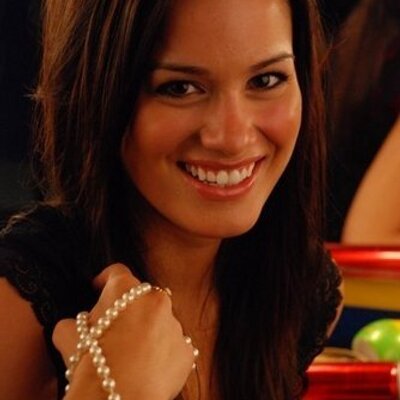 Profile Picture of Anne Matteucci (@aematteucci) on Twitter