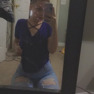 Profile Picture of Miranda Hall (@mirandahall8) on Twitter