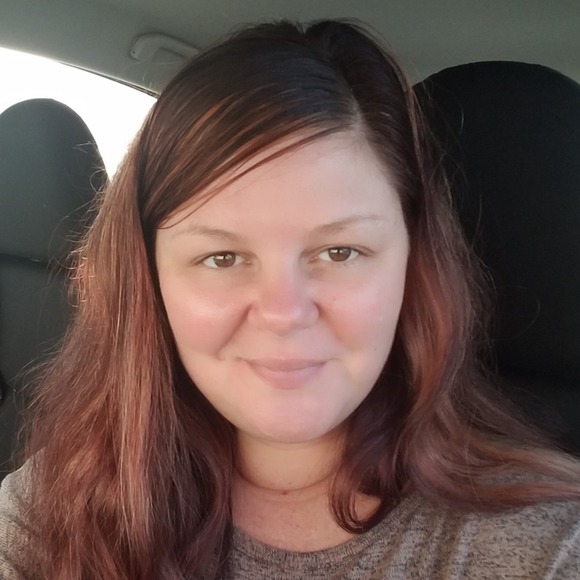 Profile Picture of Amanda Cockerham (@frstlady2010) on Poshmark