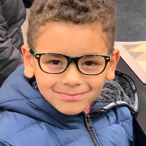 Profile Picture of Caron Tanghe (@carontanghe) on Poshmark