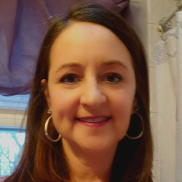 Profile Picture of Maria ann Grillone (@mgrillone) on Poshmark