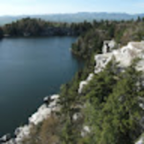 Profile Picture of Sam Perrego (@sam_perrego) on Poshmark