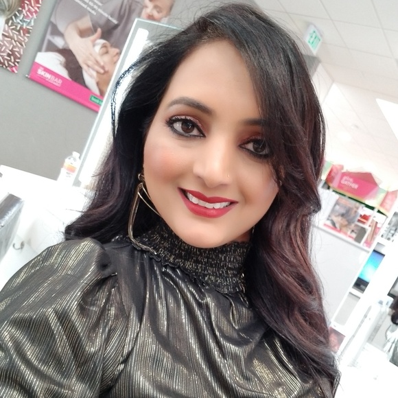 Profile Picture of Harmesh Kaur (@harmesh) on Poshmark