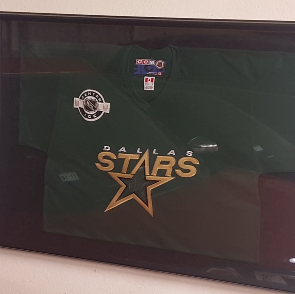 Profile Picture of Stephen Engel (@stephenengel) on Poshmark