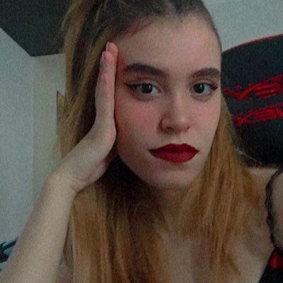 Profile Picture of Jade (@LainesJade) on Twitter