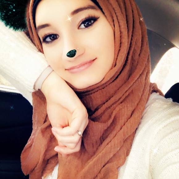 Profile Picture of Noor Wingerd (@i110v5) on Poshmark