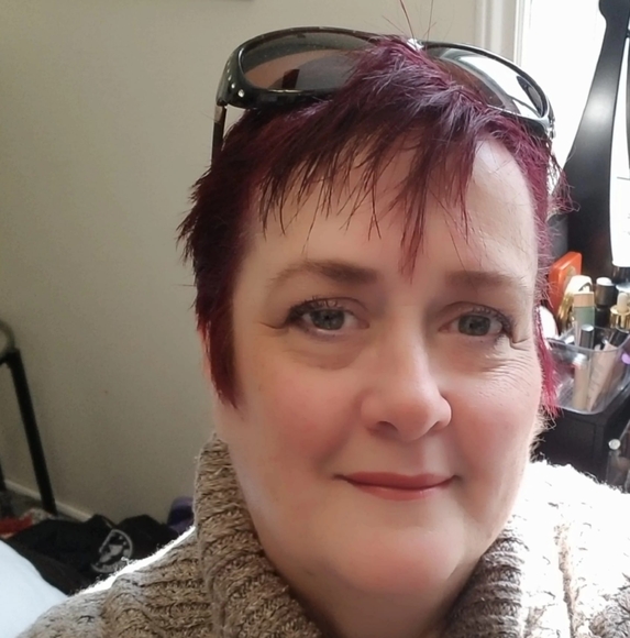 Profile Picture of Teresa Carlington-elias (@teresa42457) on Poshmark