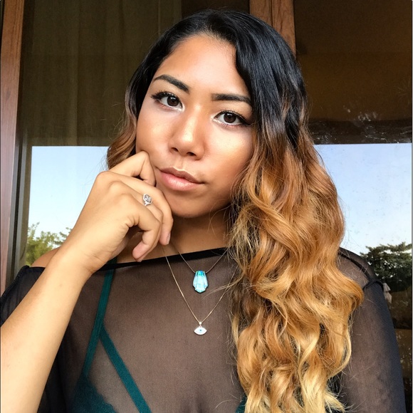 Profile Picture of Bianca Soto (@bgems) on Poshmark