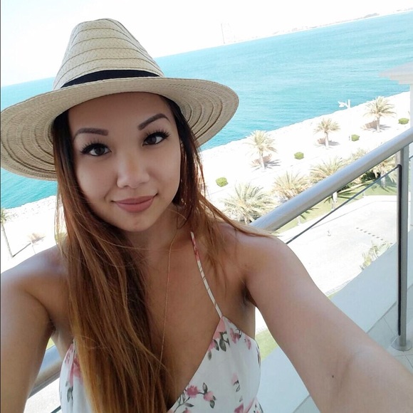 Profile Picture of Veronica Vu (@turbo_bunny) on Poshmark