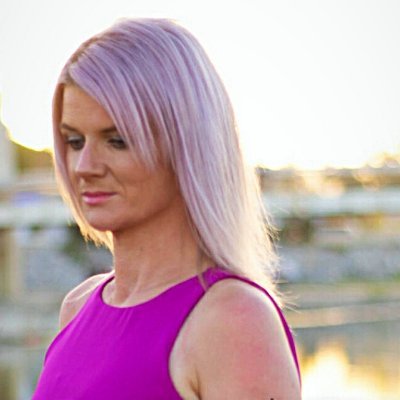 Profile Picture of Ursula Brett (@ursula_brett) on Twitter