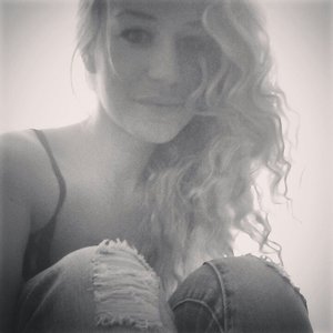 Profile Picture of Jenny (@jennyblonde) on Myspace