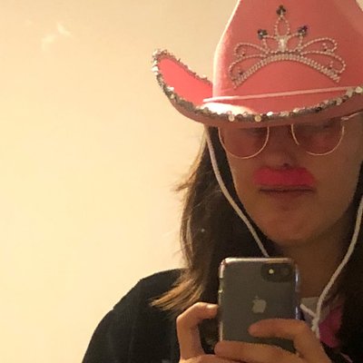 Profile Picture of Claire Stacy (@@StacyTieme) on Twitter