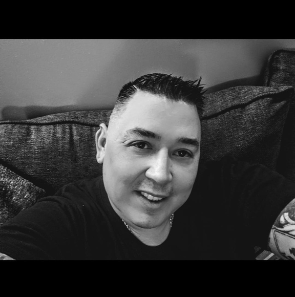 Profile Picture of Paul Manley (@paulmanley7277) on Poshmark