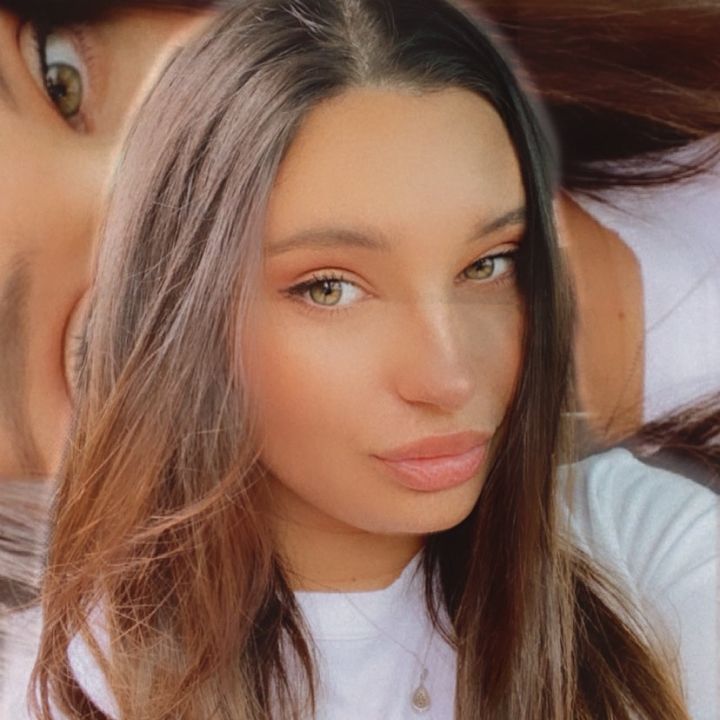 Profile Picture of Danielle Weigner (@dvnniii) on Tiktok