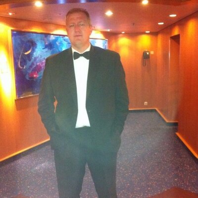 Profile Picture of Jason Pearce (@jasonpearce11) on Twitter