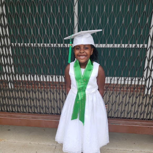 Profile Picture of Shilene Jacques (@shilenej) on Poshmark