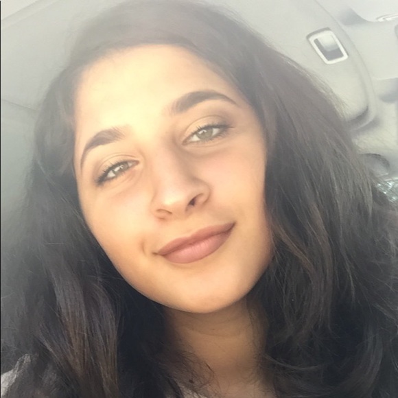 Profile Picture of Rana Samrout (@rsamrout) on Poshmark