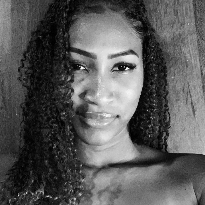 Profile Picture of laryssa (@larymds) on Tiktok