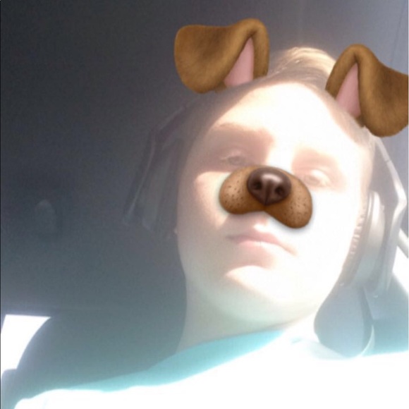 Profile Picture of Josh Sutton (@josh12002) on Poshmark