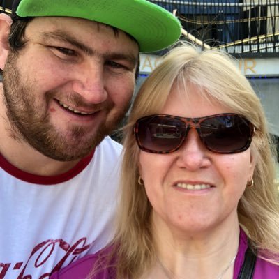 Profile Picture of Josh Whiting (@JoshWhiting1989) on Twitter