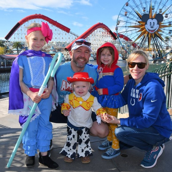 Rachel Handly - Poshmark Profile Picture of Rachel Handly (@rachandb) on Poshmark