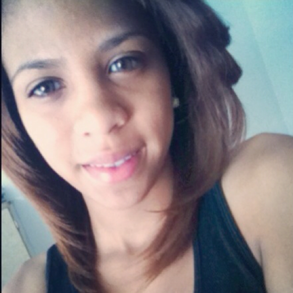 Profile Picture of Aisha Webb (@xoxo_aisha) on Poshmark