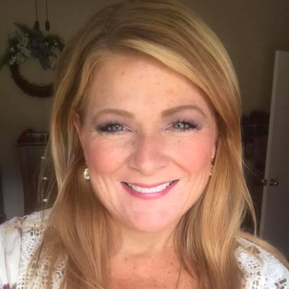 Profile Picture of Vicki Powers (@powershouse5) on Poshmark