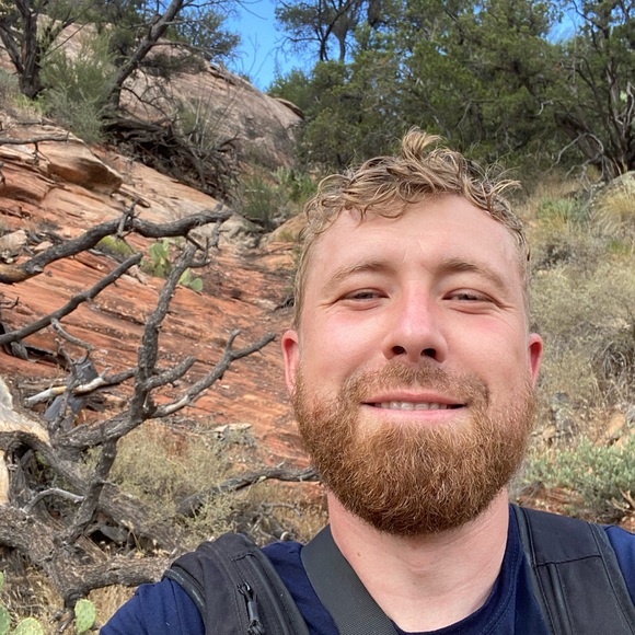 Profile Picture of Randall Pettit (@randubbs) on Poshmark