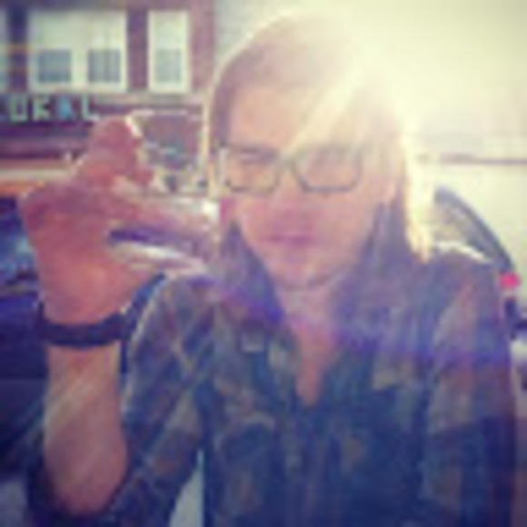 Profile Picture of Steve Ibsen (@steveibsen) on Poshmark