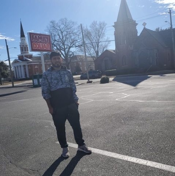 Profile Picture of Eliott Alvarez (@eliu4085) on Poshmark