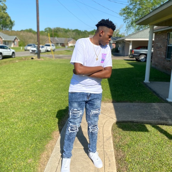 Profile Picture of Justin Fontenot (@justinfonten244) on Poshmark