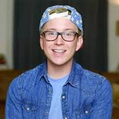 Profile Picture of Hailey Hodgson (@Haileyy_02) on Twitter