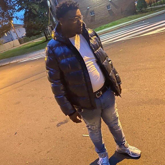 Profile Picture of Shaquille Gasque (@gasqueshaquille) on Poshmark