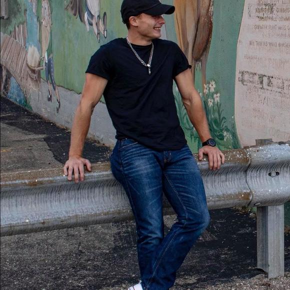 Profile Picture of Tyler Eikamp (@eikamptyler) on Poshmark