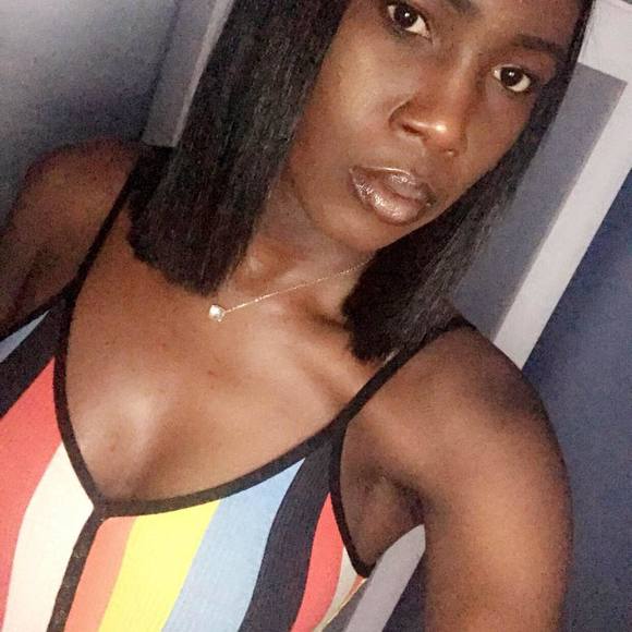 Profile Picture of Brandi Jones (@brandij_) on Poshmark