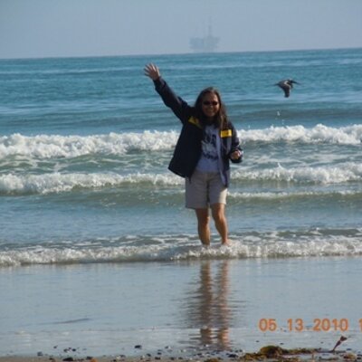 Profile Picture of Hilda F. Smith (@kriemfsmith) on Twitter