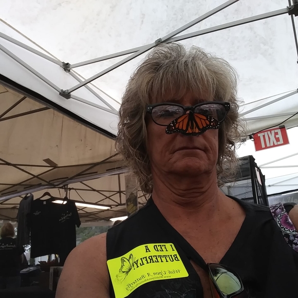 Profile Picture of Christy Charnetzky (@ccharnetzky) on Poshmark