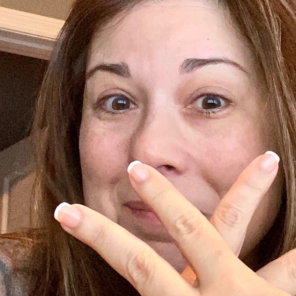 Profile Picture of Dawn Clement (@nolegirl93800) on Poshmark