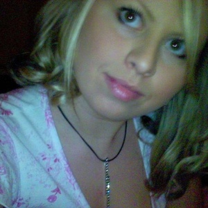 Profile Picture of Eva Farkas (@evafska) on Myspace