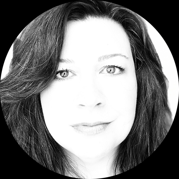 Profile Picture of Cozette Borgerson (@borgerc) on Poshmark
