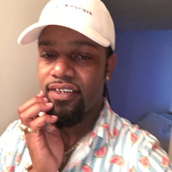 Profile Picture of Clarence Wallace (@clarencewallace) on Poshmark