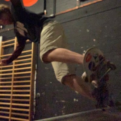 Profile Picture of Chris Osborne (@westendwookie) on Twitter